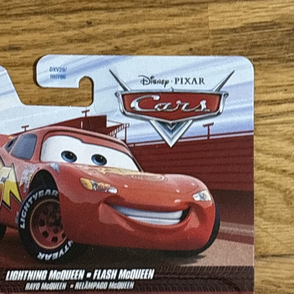 Disney Pixar‎ Cars Lightning McQueen Diecast Mattel FLM26 1:55 New In Box